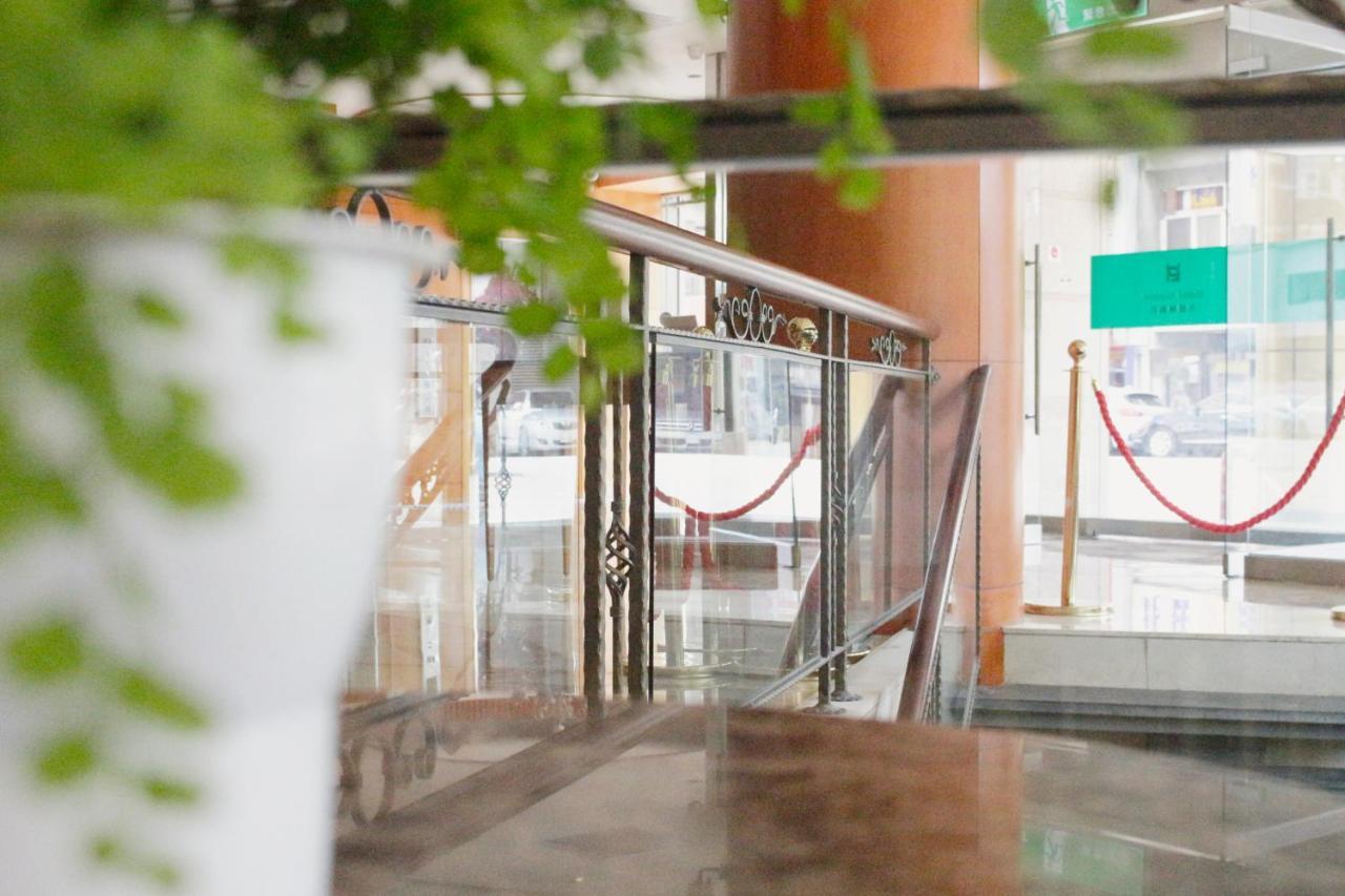 Hotel Avenue Χσιντσού Εξωτερικό φωτογραφία