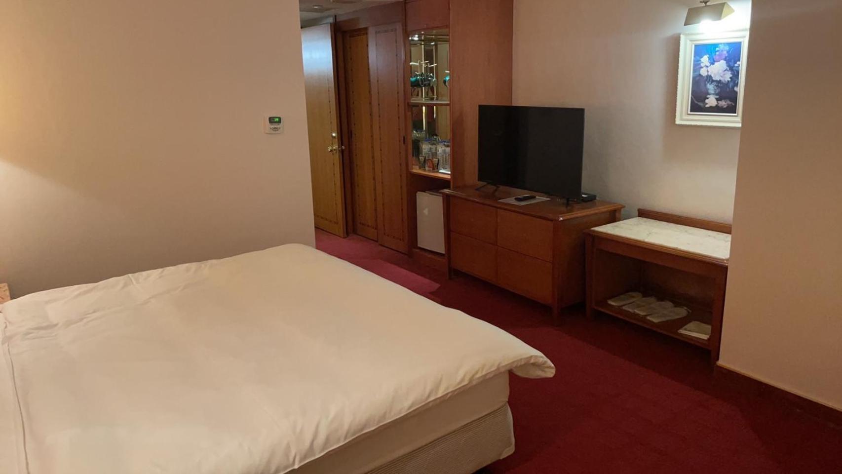 Hotel Avenue Χσιντσού Εξωτερικό φωτογραφία