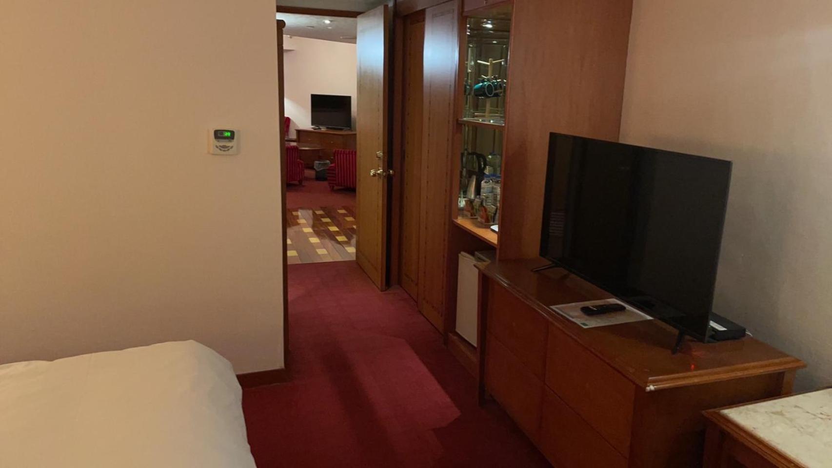 Hotel Avenue Χσιντσού Εξωτερικό φωτογραφία